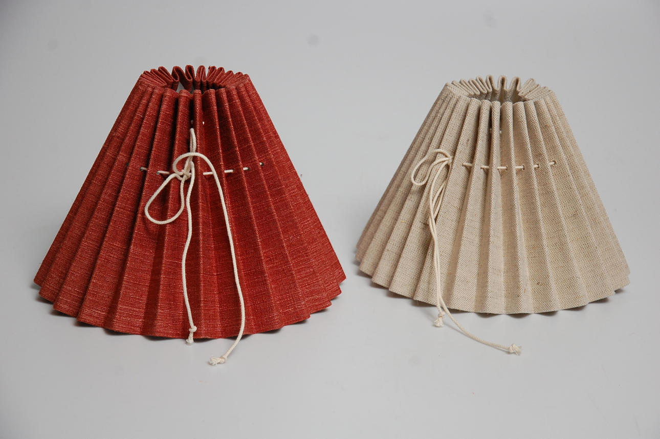 LAMPSKÄRMAR, 2 st, handgjorda, nya.