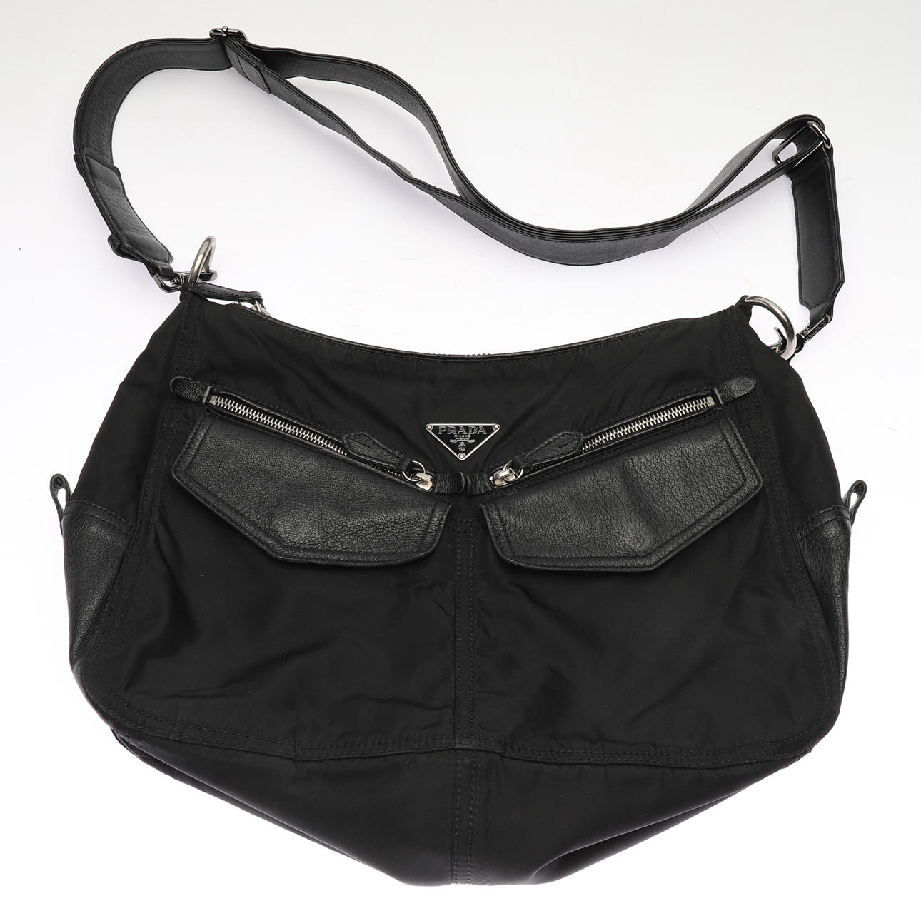 VÄSKA, Prada, Milano.