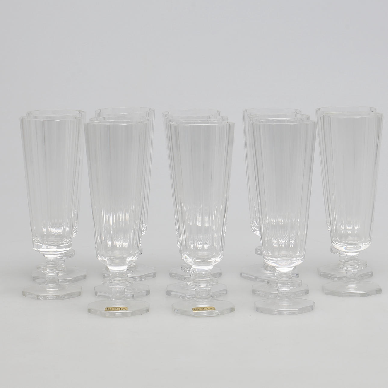 CHAMPAGNEGLAS. 13 st. "Karlberg" Elis Bergh. Kosta Boda. 1900-talets andra hälft.