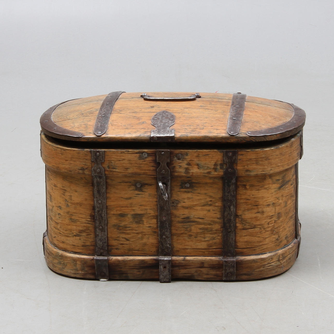 KISTSKRIN, allmoge, daterad 1870.