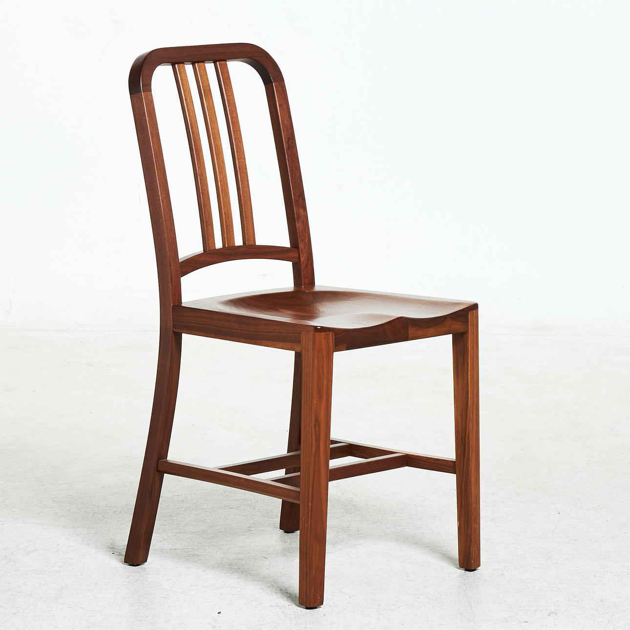 SILLA, "Navy Wood", Emeco, Contemporáneo, Nogal.