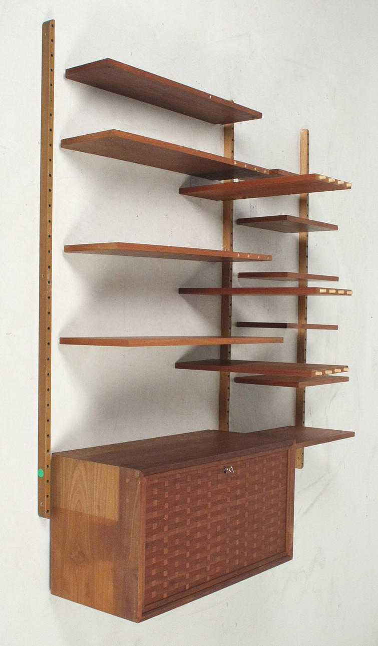 Poul Cadovius Regal.