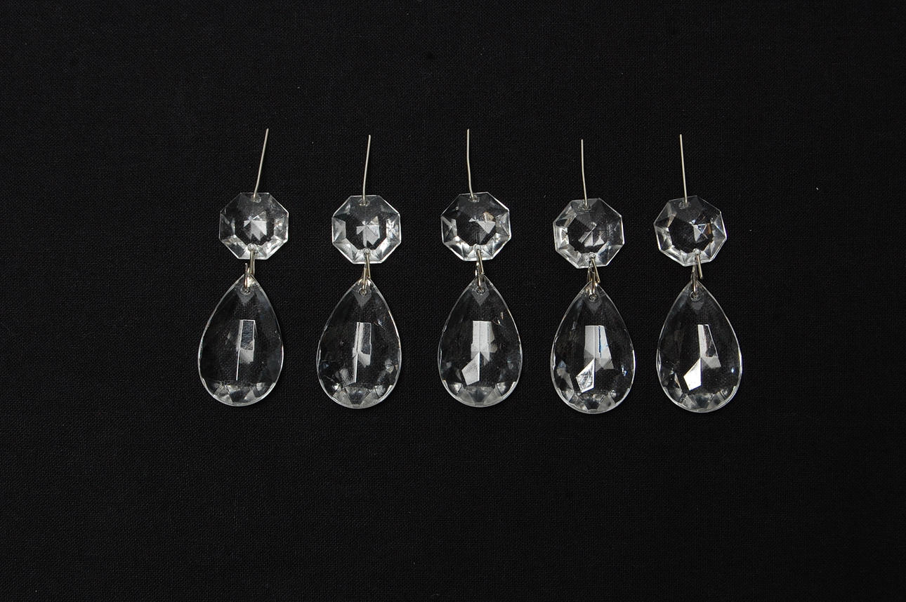 KRISTALLLÄNK, 1500 st modell " Wachtel " nya i kartong.