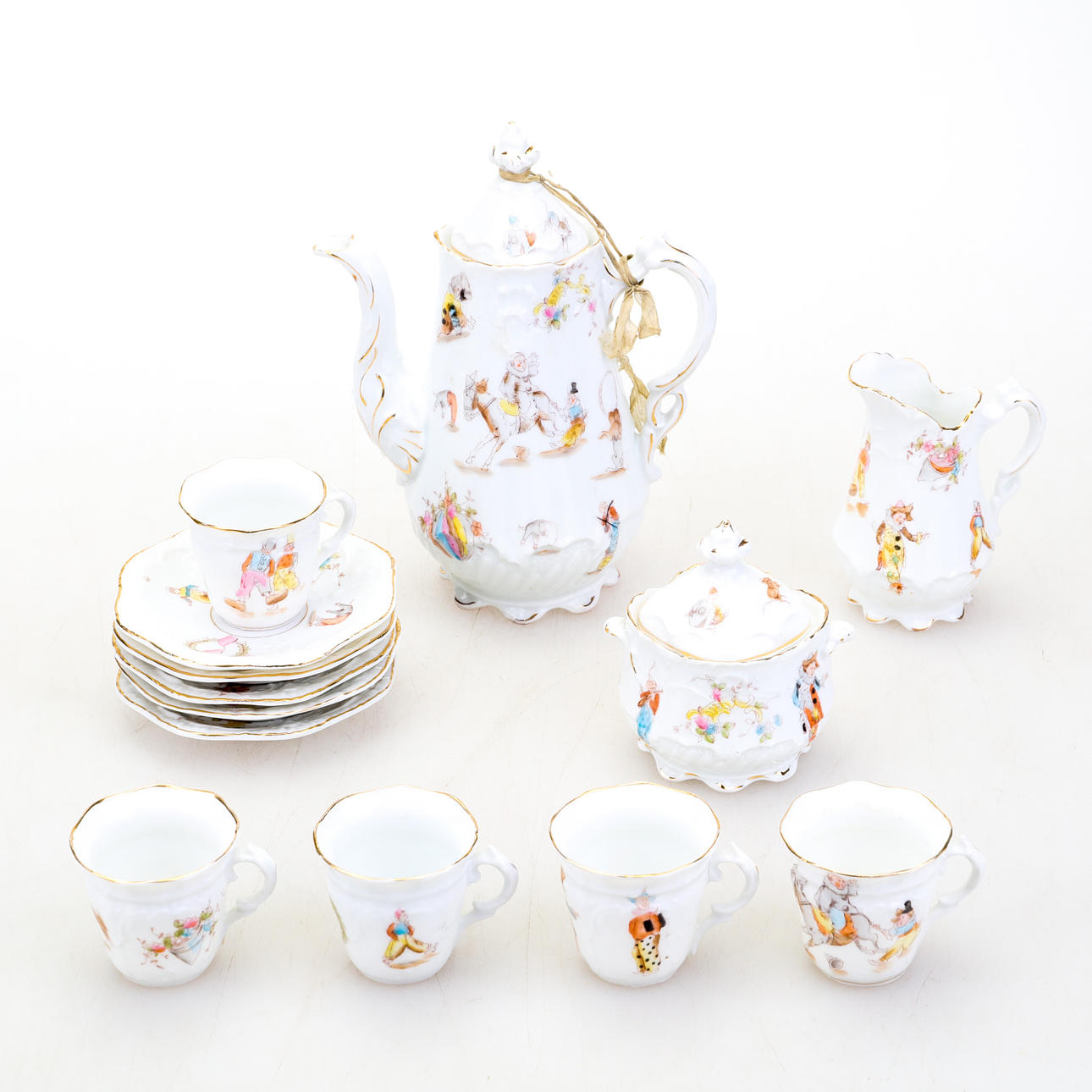 DOCKSERVIS, 13 delar, porslin.