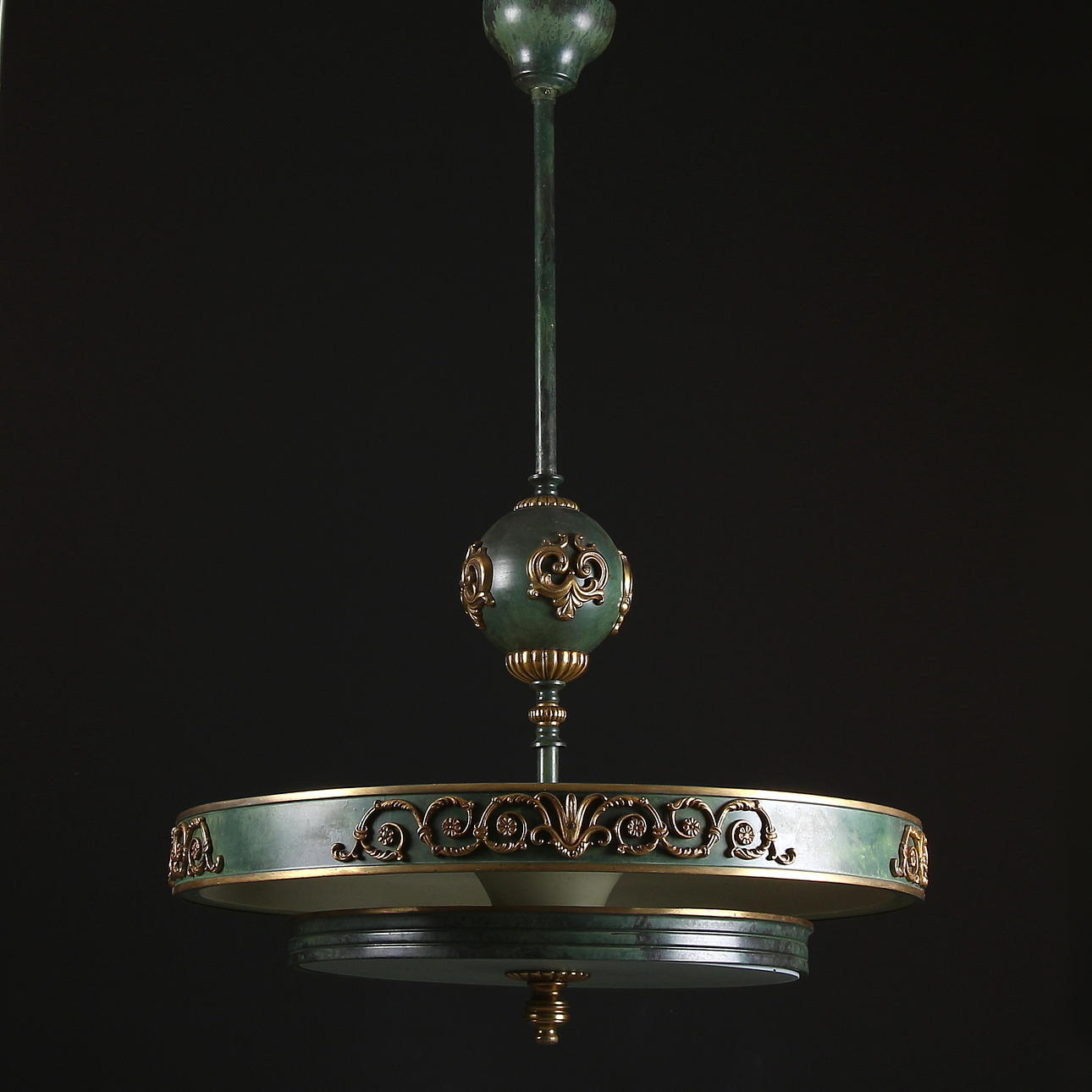 TAKLAMPA, patinerad mässing, Art Deco, sannolikt Böhlmarks, 1930-tal.
