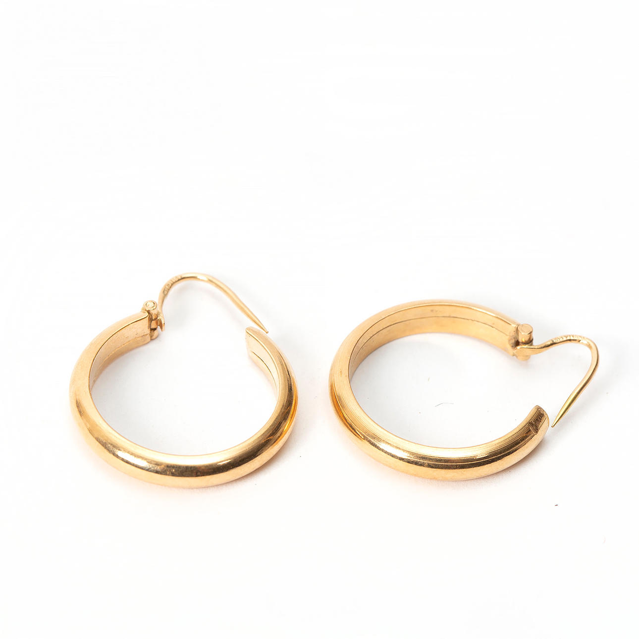 ÖRHÄNGEN, 1 par, 18K guld, creoler.