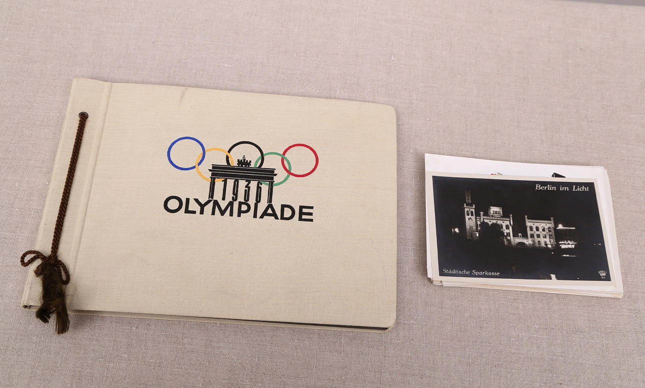 VYKORTSALBUM, Olympiade 1936 + OS-VYKORT, 31 st, 1936.