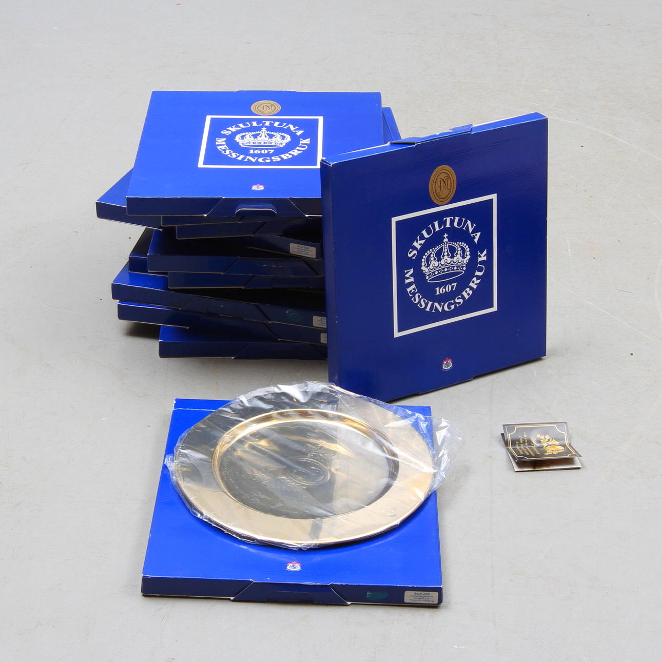 UNDERLÄGGSTALLRIKAR, 12 st, förgylld mässing, Millenium-serien, Skultuna.