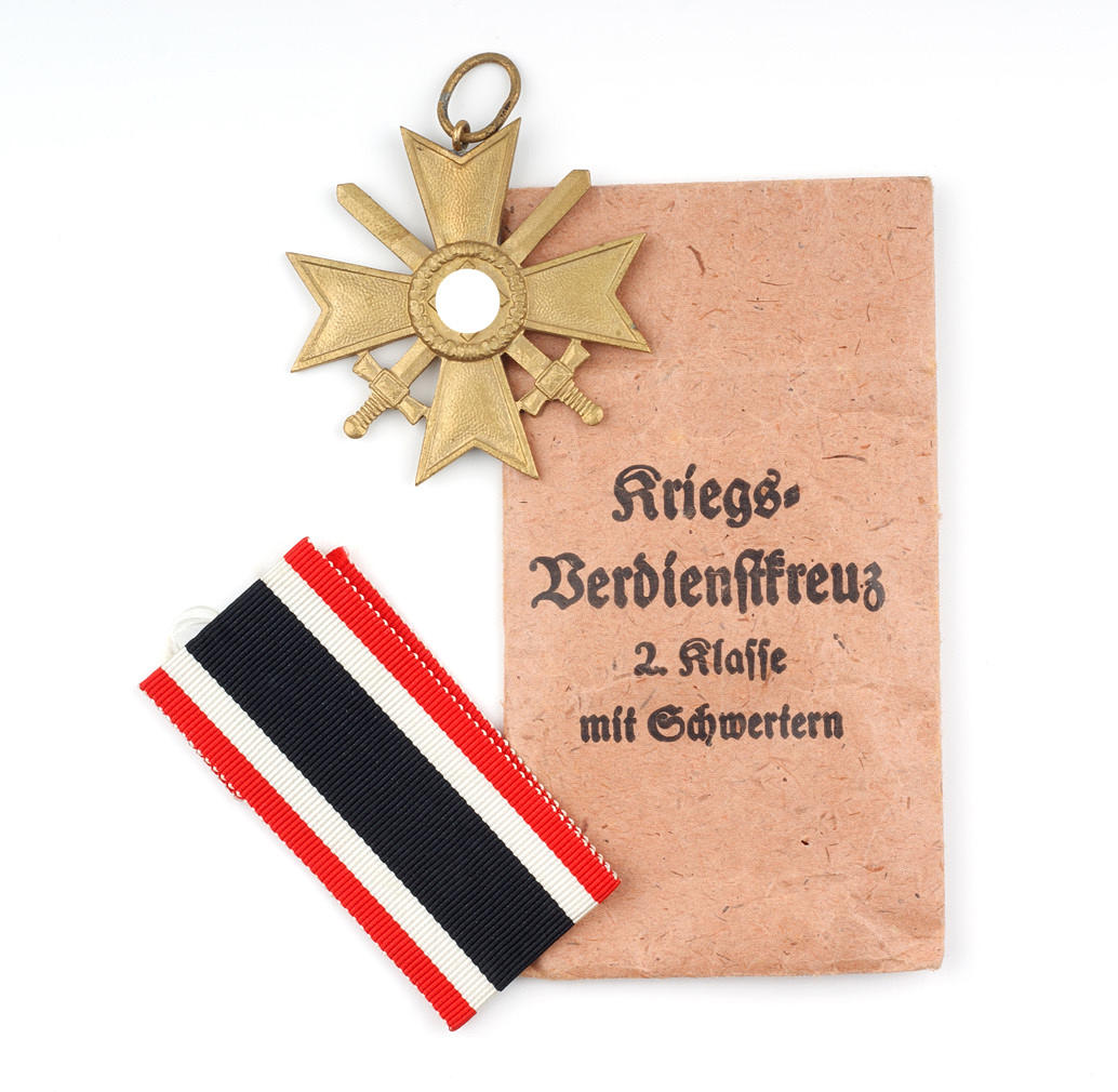 KRIG MERIT KORS 2. Klass med svärd.