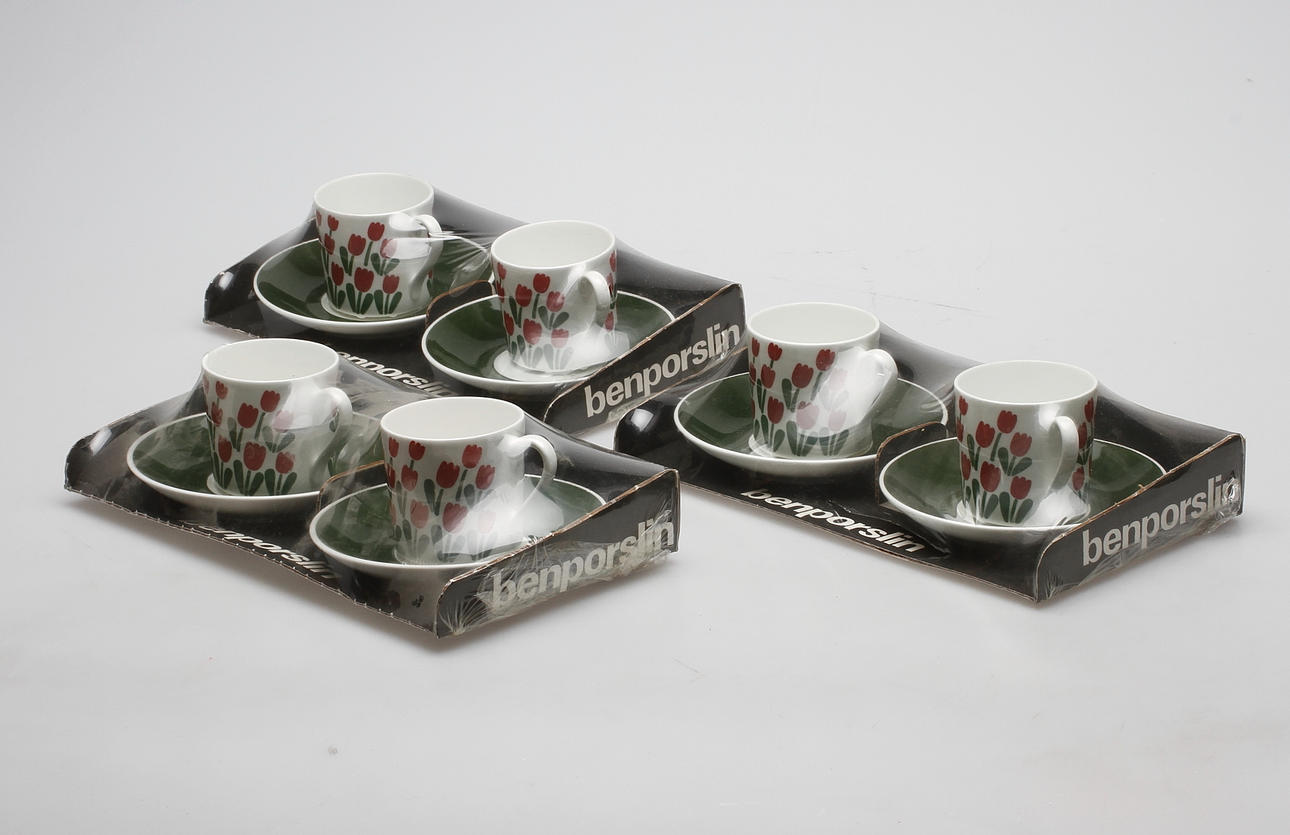 KAFFEKOPPAR med FAT, 6 st, benporslin, "Juliana", Margareta Hennix, Gustavsberg.