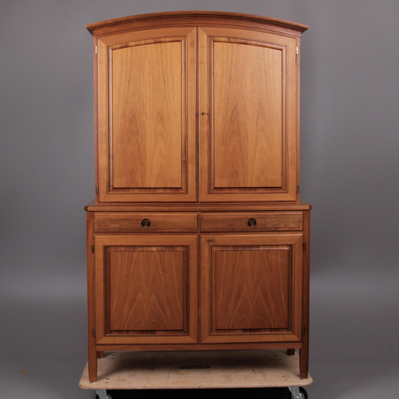 MATSALSSKÅP, "Sörgården", Bertil Fridhagen, Möbelfabriken AB Carlssons & Co, Bengtsfors.