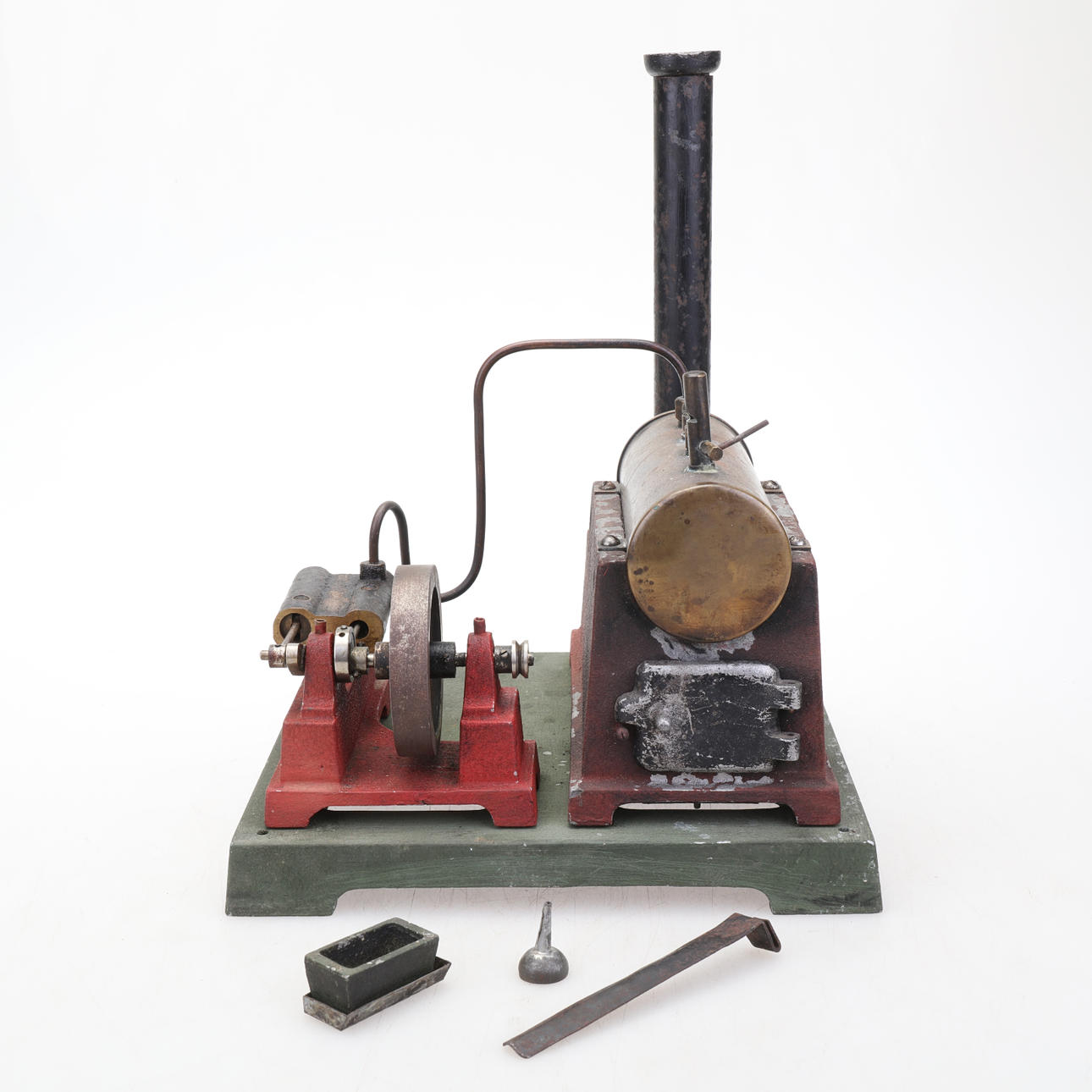 DAMPMASKINE, umærket, strygejern.