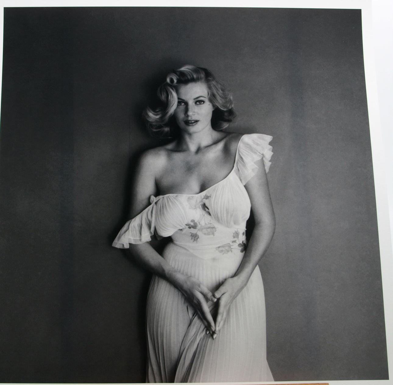 ANDRÉ DE DIENES. Efter, fotografi, Anita Ekberg, One West Publishing.