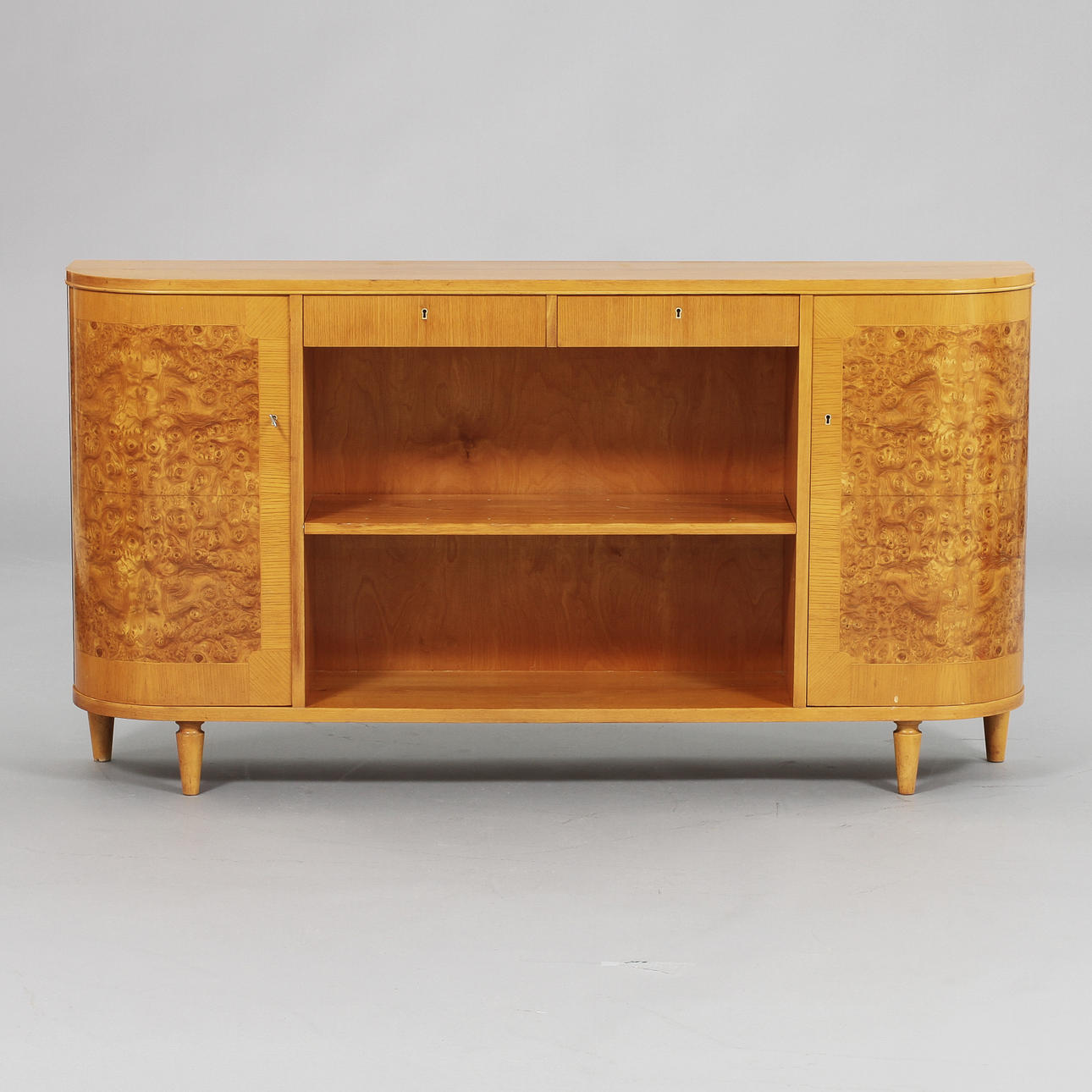 SIDEBOARD, 1940-tal.