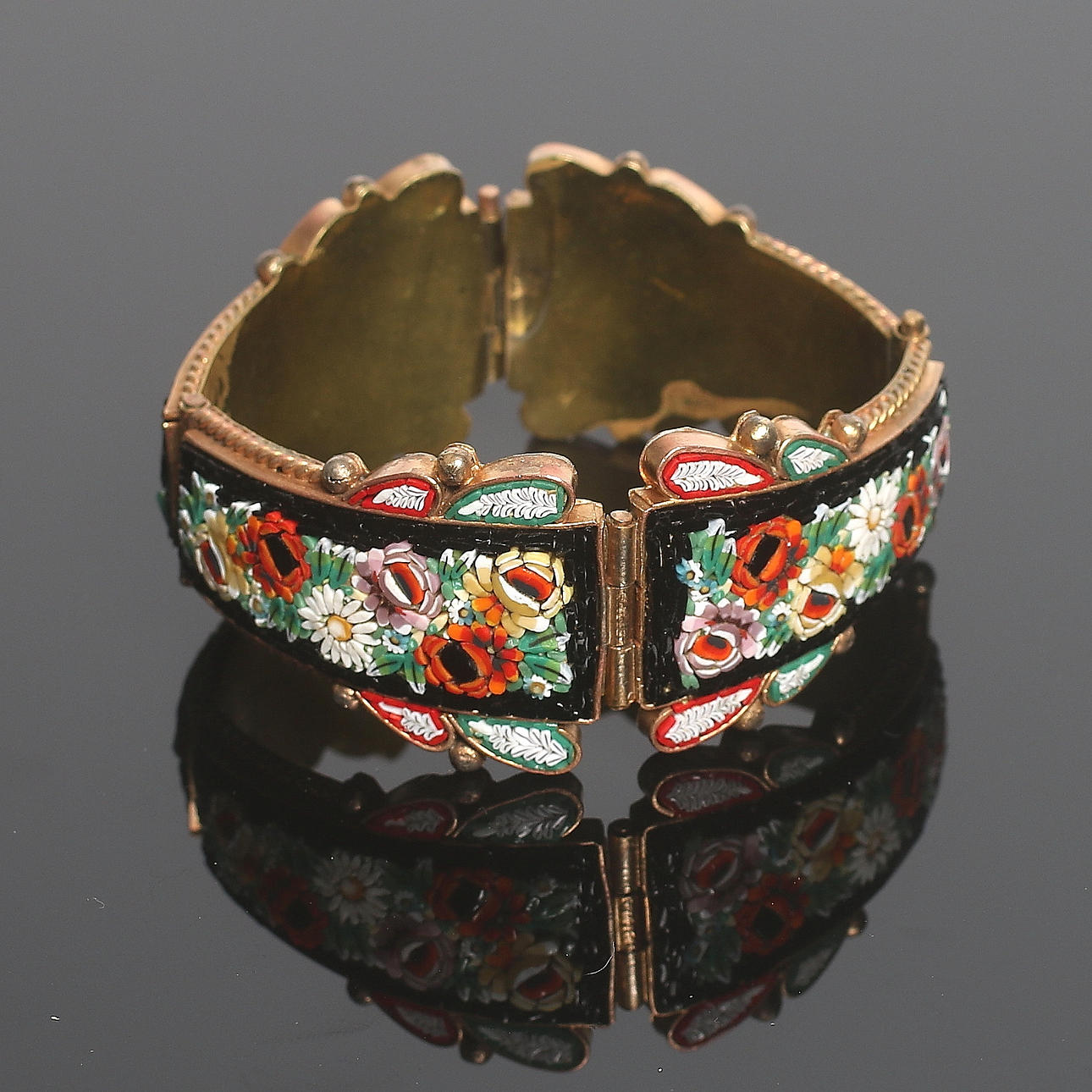 ARMBAND, mikromosaik. Italien.