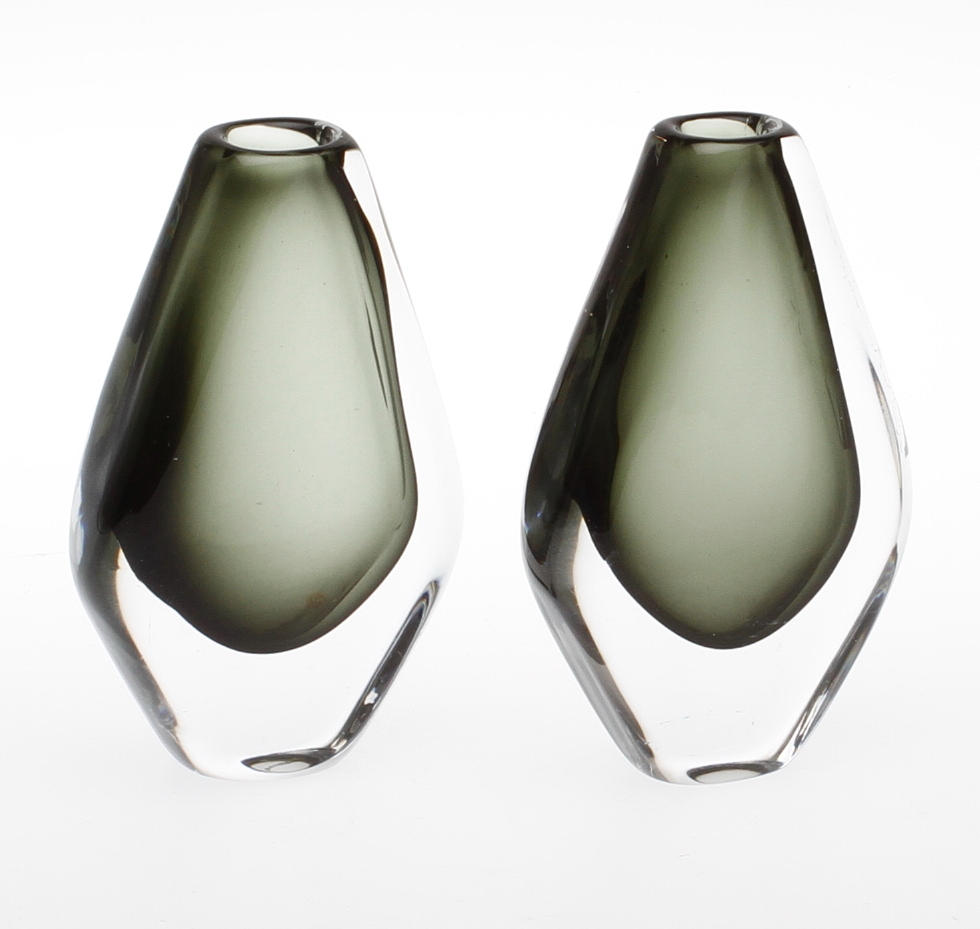 VASER, ett par, glas, Nils Landberg, Orrefors, signerade.