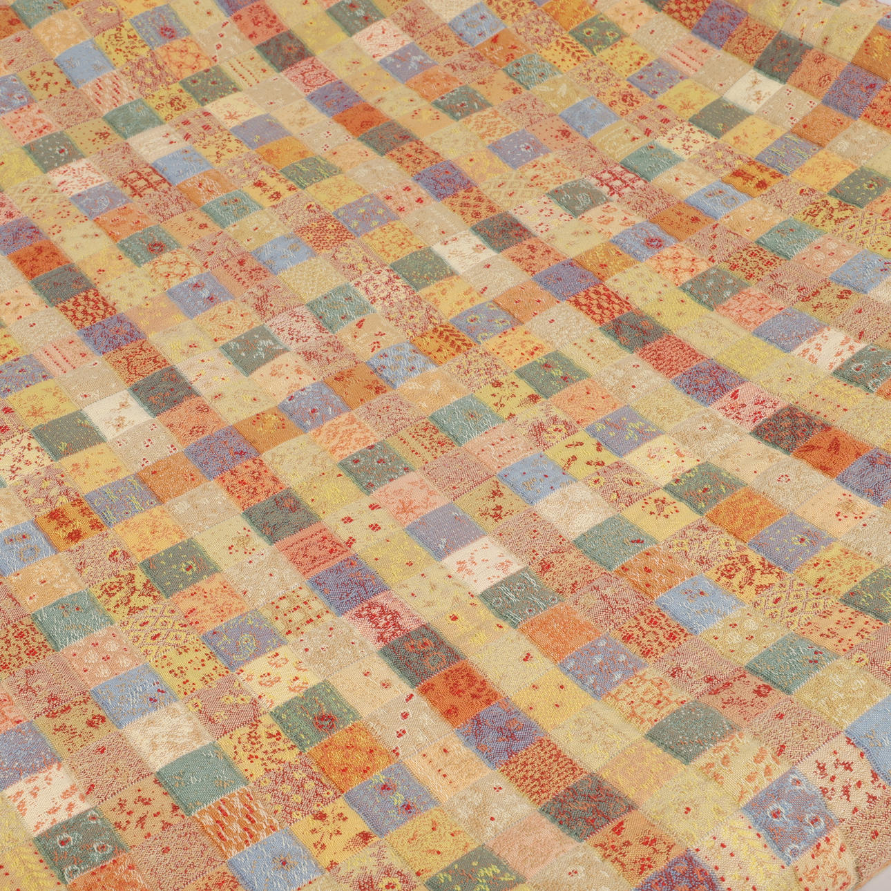 ÖVERKAST, matelasserad bomull, 1900-talets andra hälft.