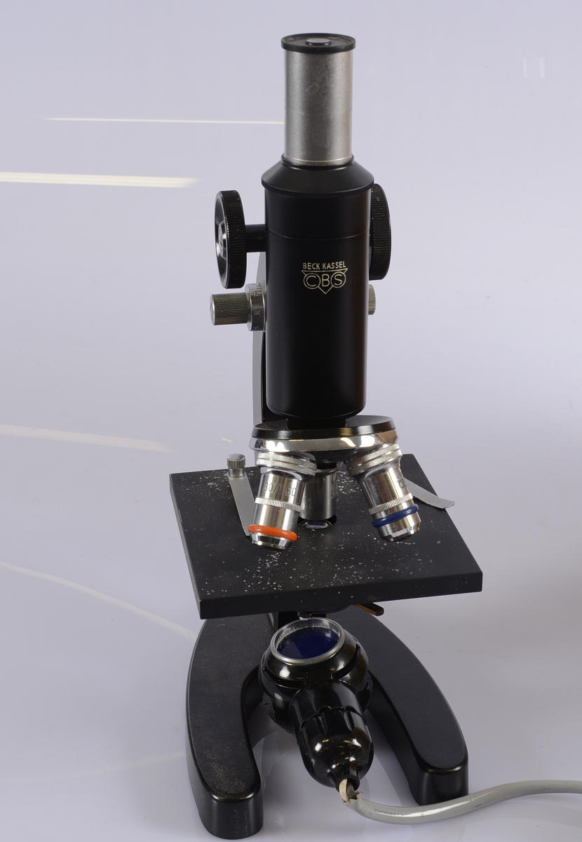 MIKROSKOP I LÅDA.