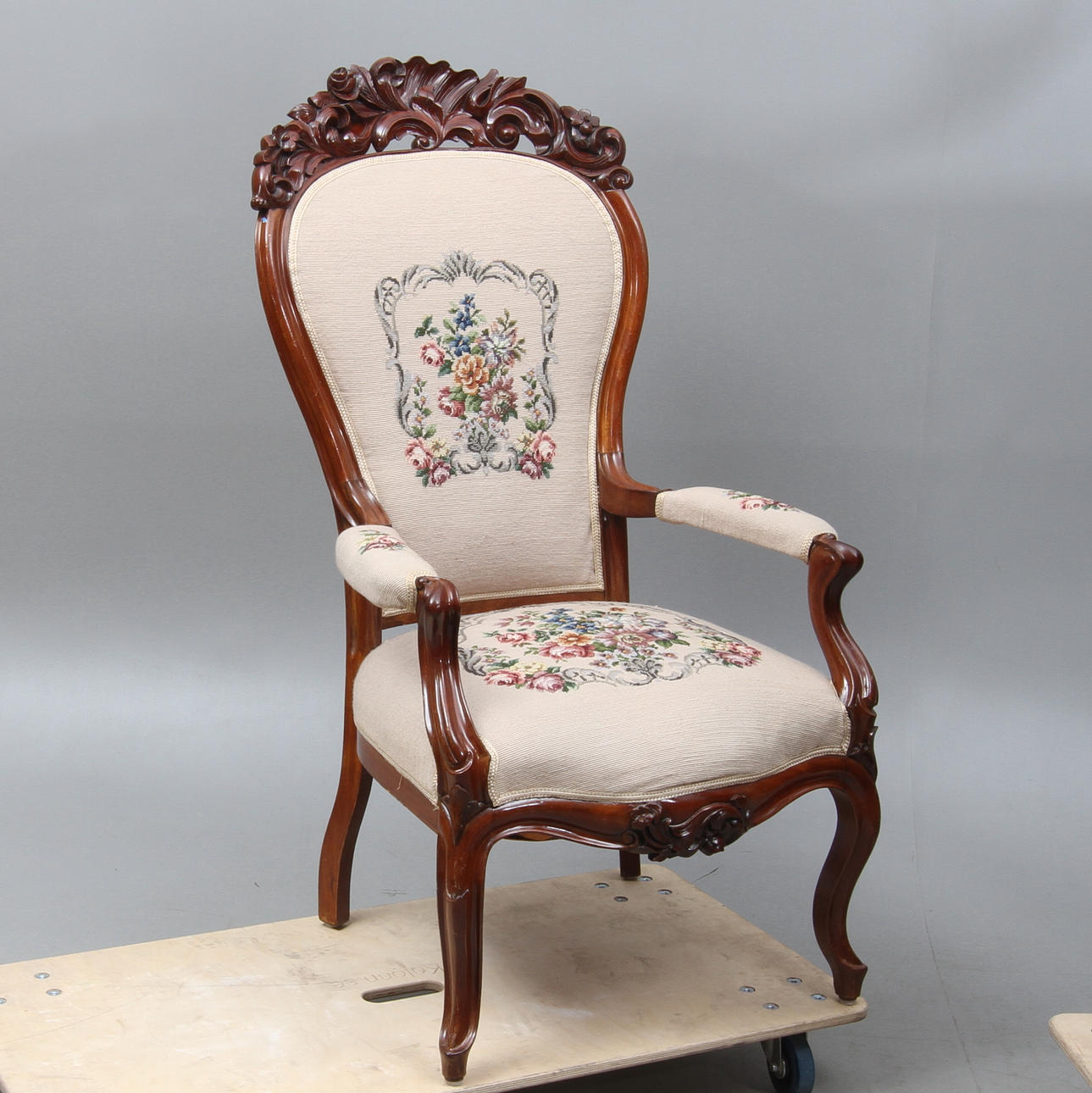 KARMSTOL, nyrokoko, 1800-tal.