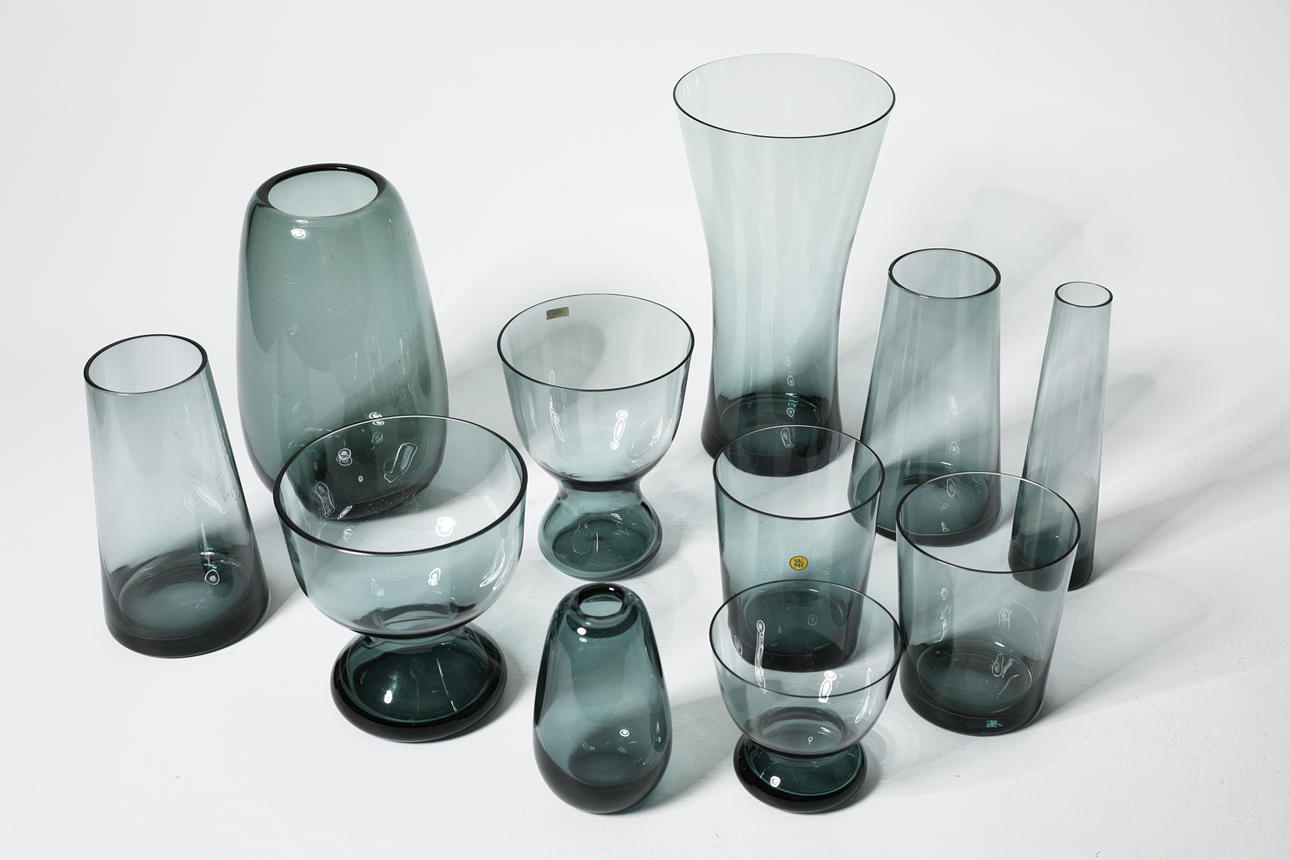 WILHELM WAGENFELD. 11 Vasen WMF (12-271).