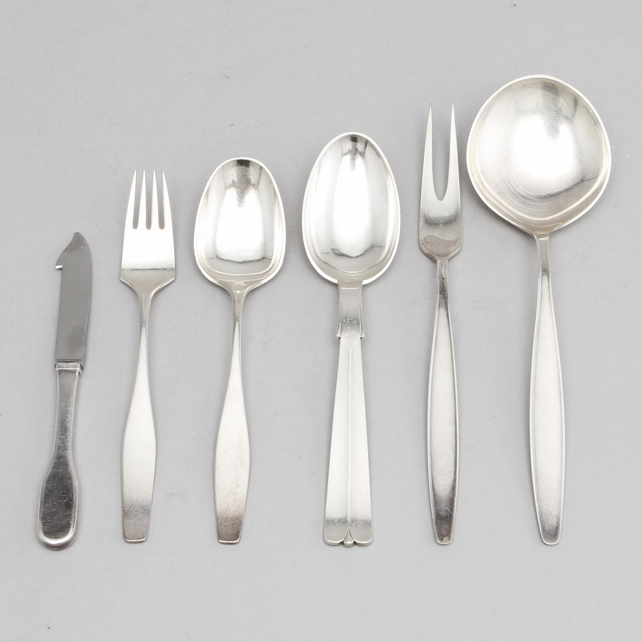 SILVER, 5 delar, Georg Jensen samt Hans Hansen. Vikt ca 330g.