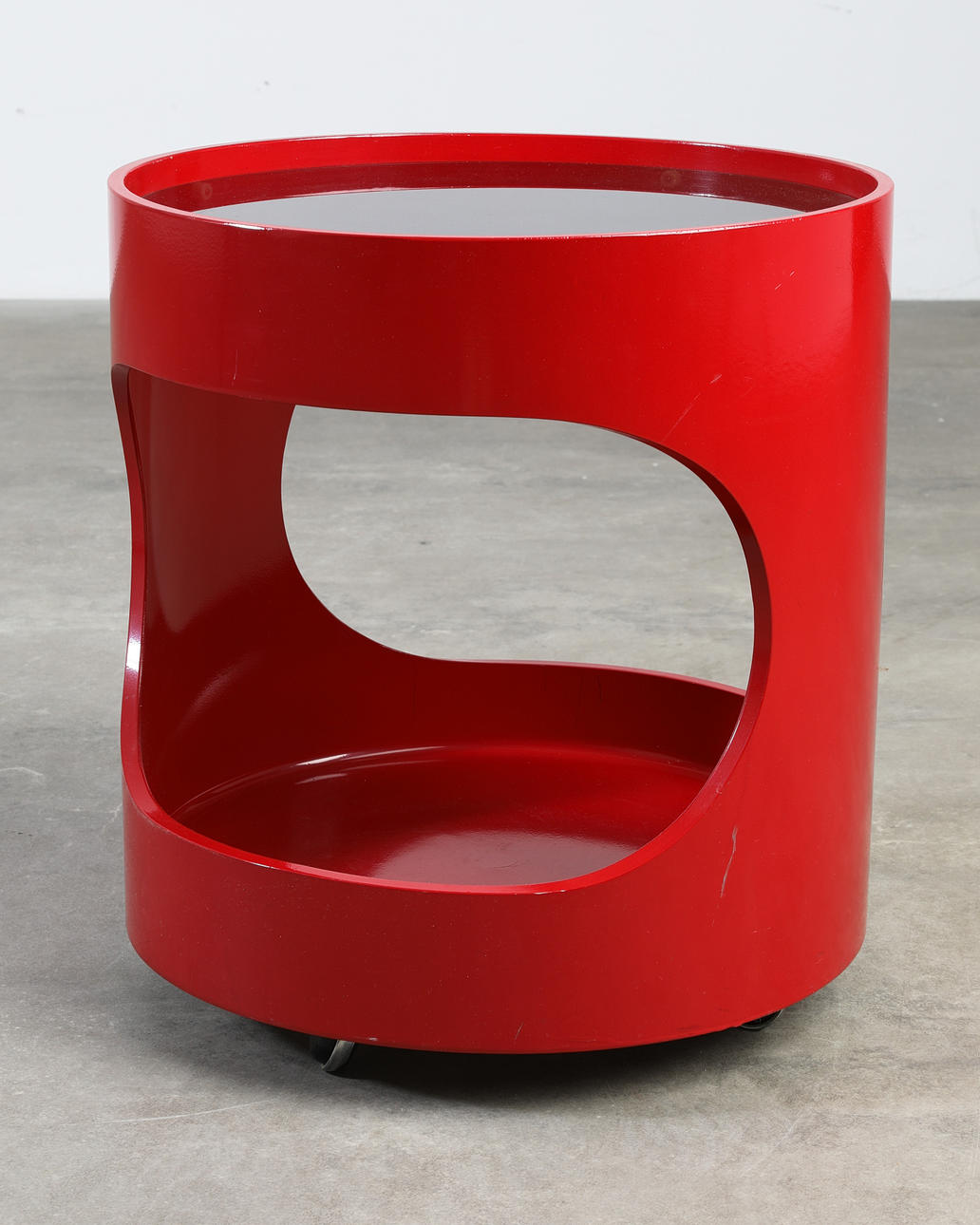OPAL. Space Age side table from the 1960s/70s. (12-331).