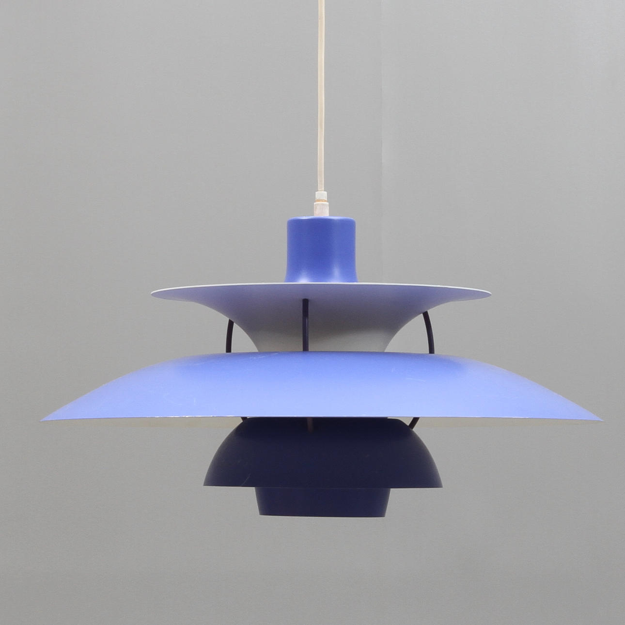 TAKLAMPA, "PH-5", design Poul Henningsen för Louis Poulsen, Danmark.
