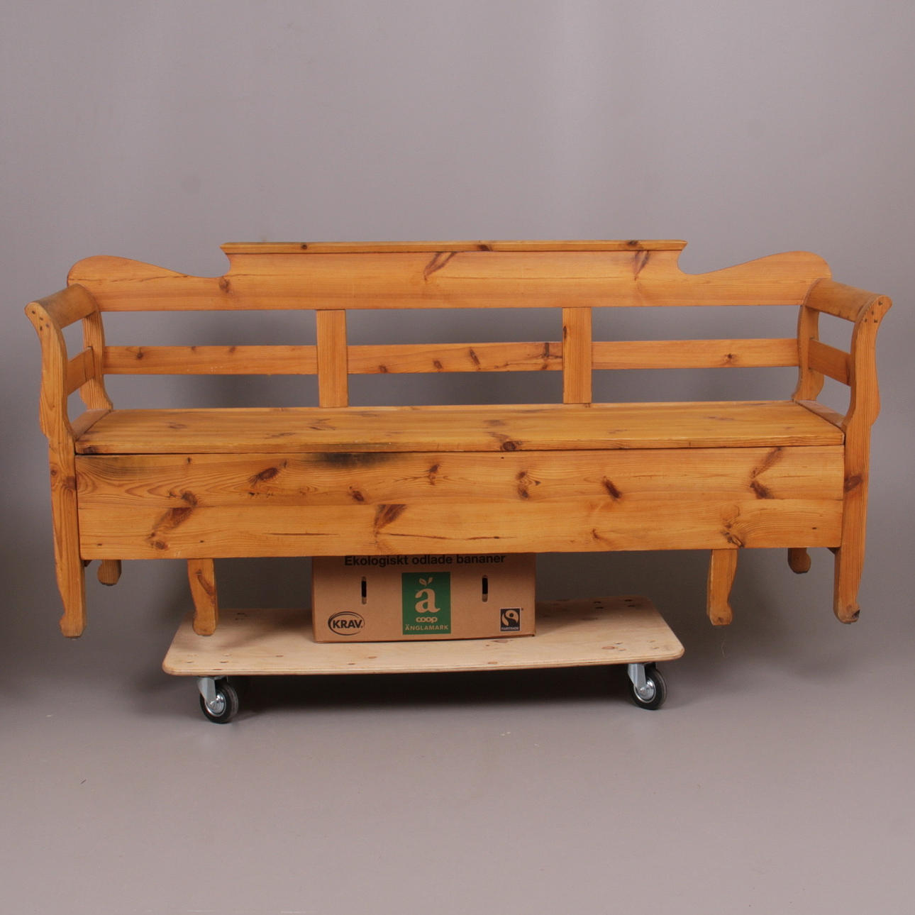 KÖKSSOFFA, furu, utdragbar, Karl Johan stil, 1800/1900-tal.