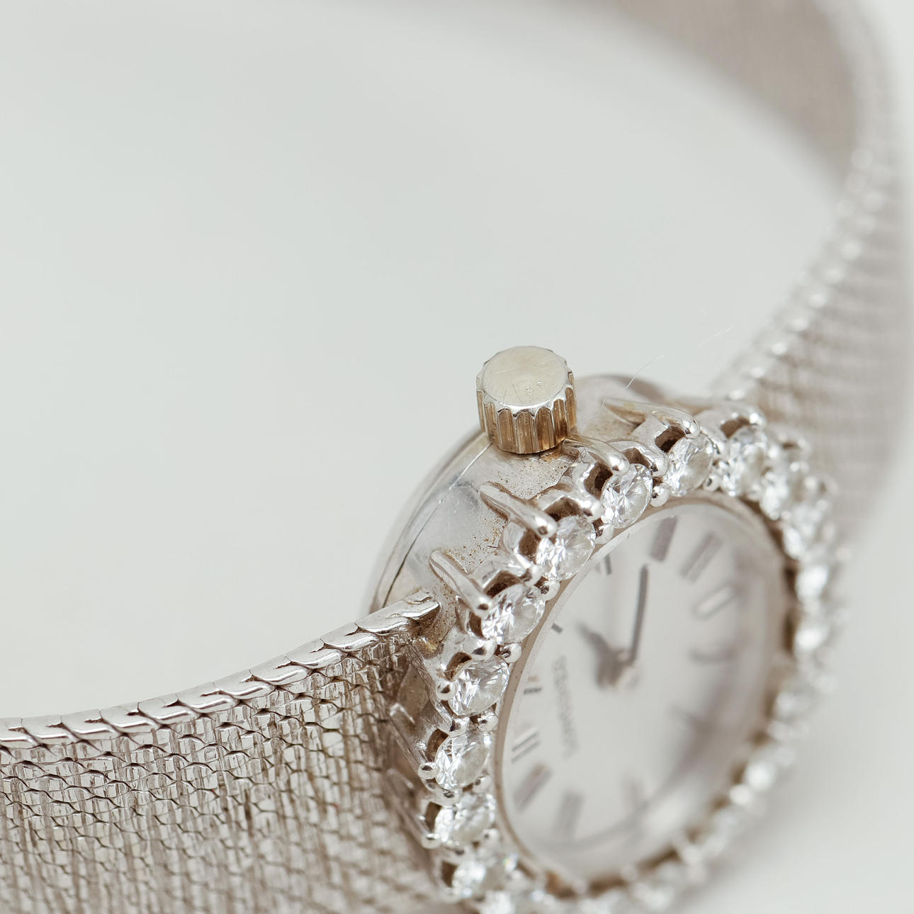 BRACELET WATCH, Longines, 18k white gold with diamond bezel. Total 