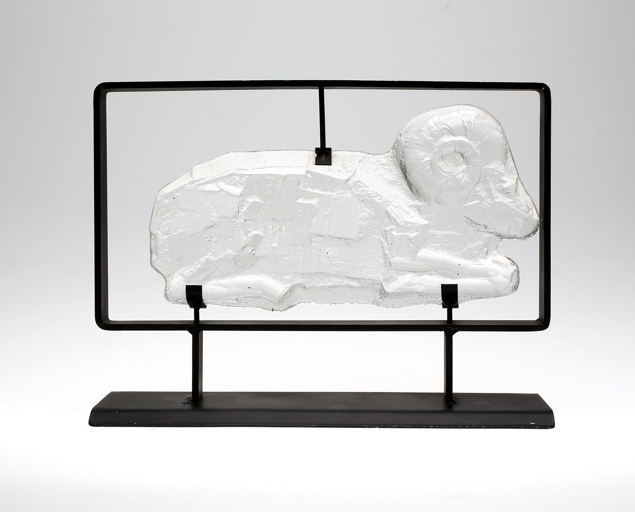 ERIK HÖGLUND. Glasskulptur, "Stenbock".