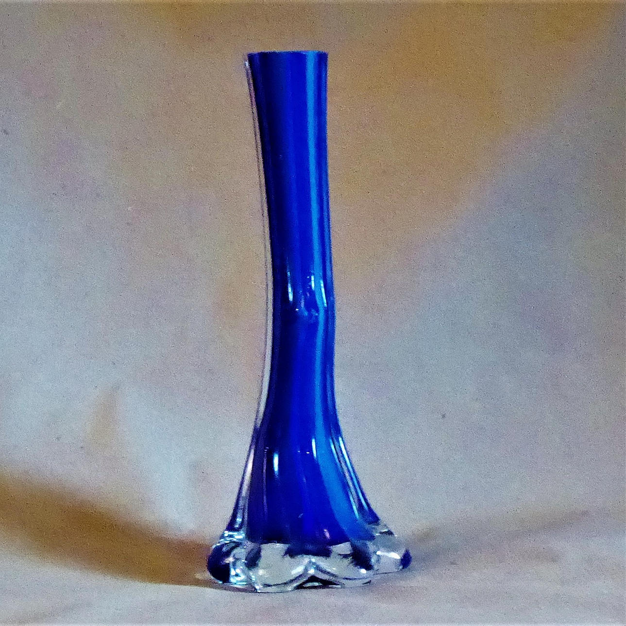 MURANO GLASVASE, blau farben.