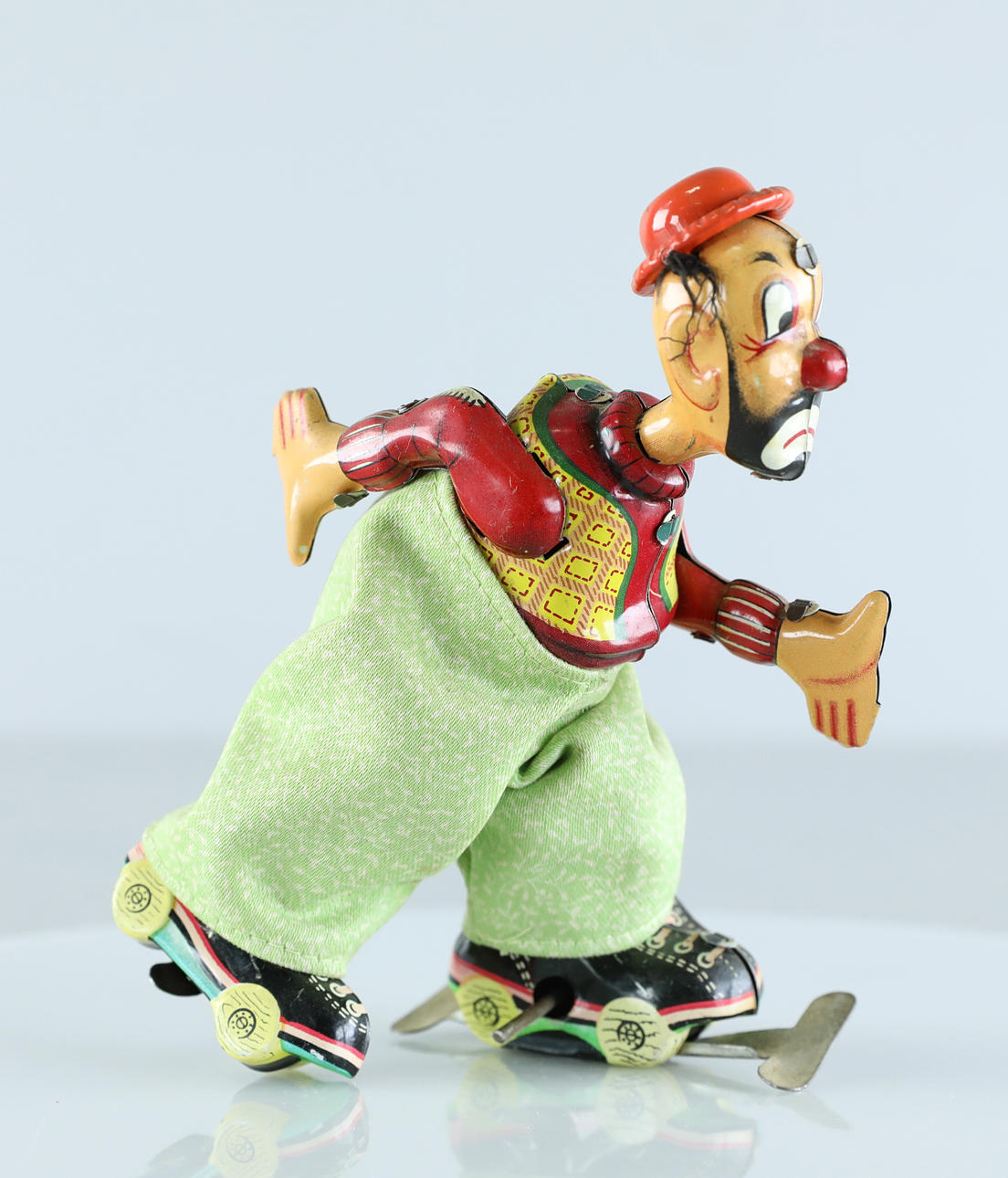 TOY, Clown on roller skates, mechanical, TPS, Japan, 1950s. Toys