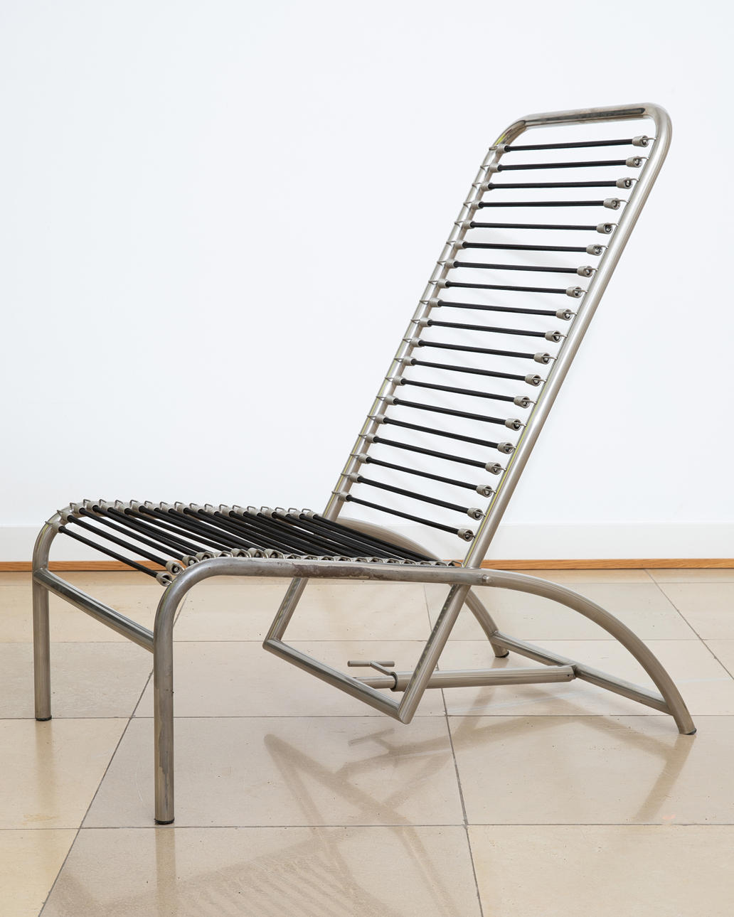 RENE HERBST. adjustable Reclining Chair Model Sandows (3-17).