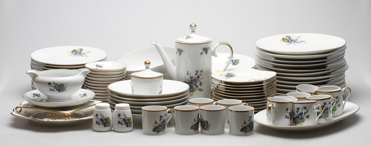 SERVISDELAR, 84 delar, "Viola", Hackefors.