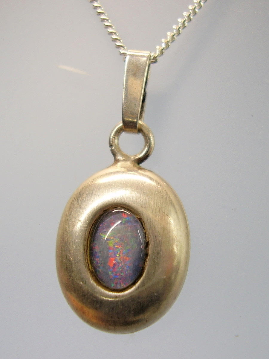 OPAL ANHÄNGER mit KETTE SILBER 835.