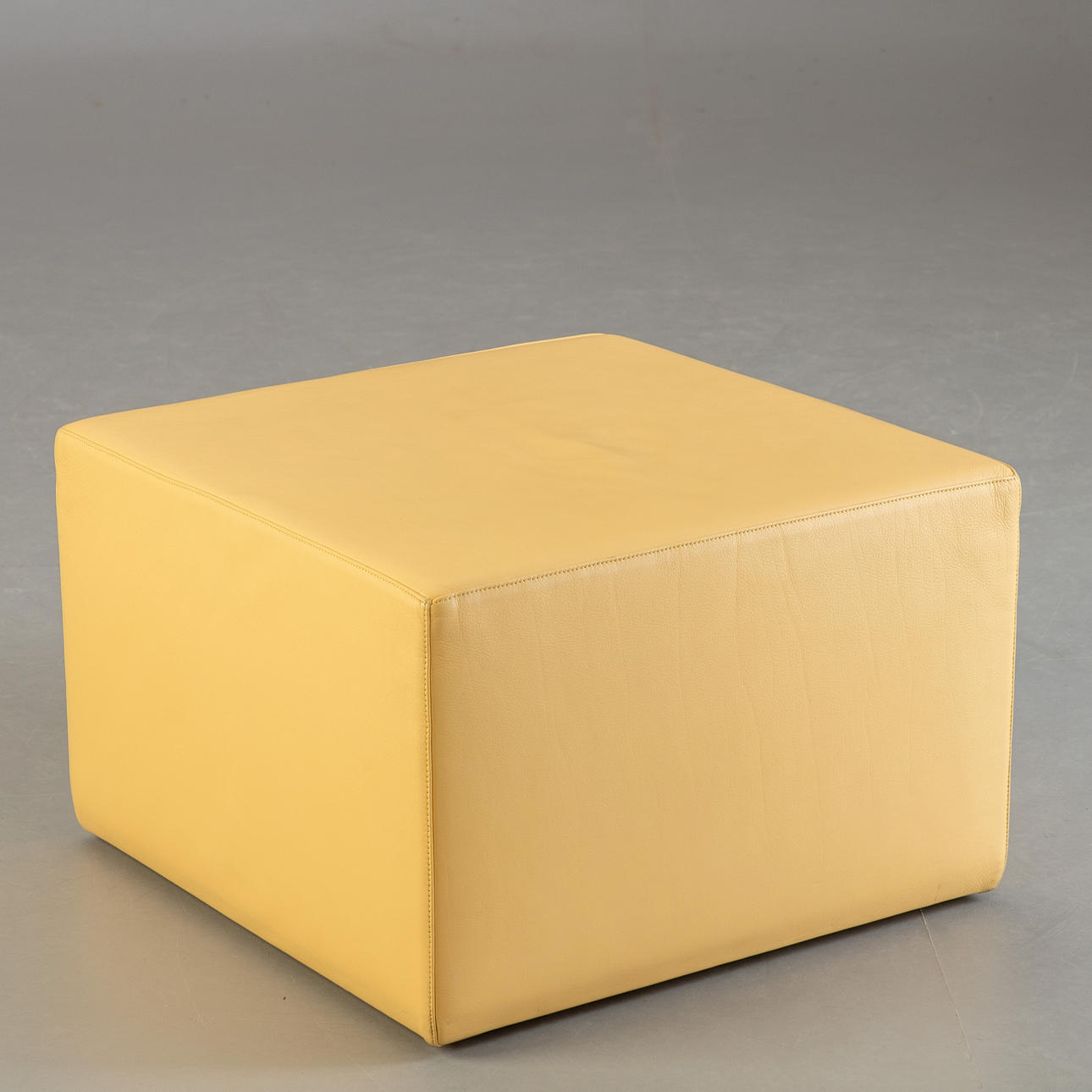 ZANOTTA. Taburete de Zanotta.