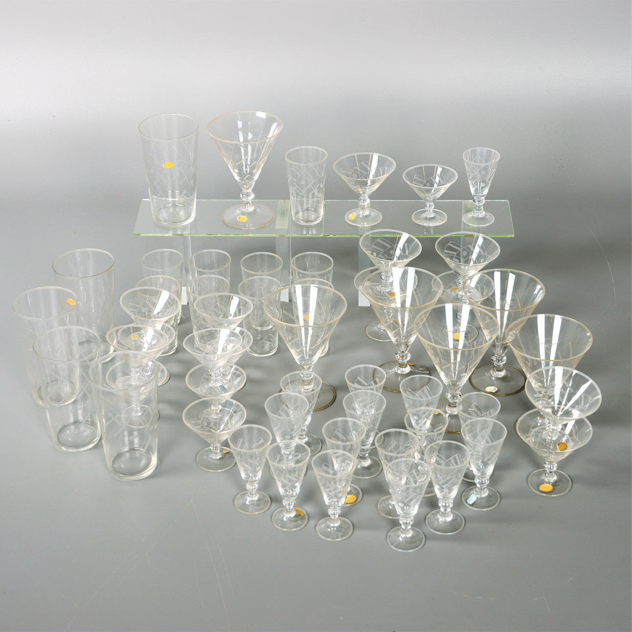 GLASSERVIS JOHANSFORS 53 dlr, slipad dekor, 1900-talets första del ...
