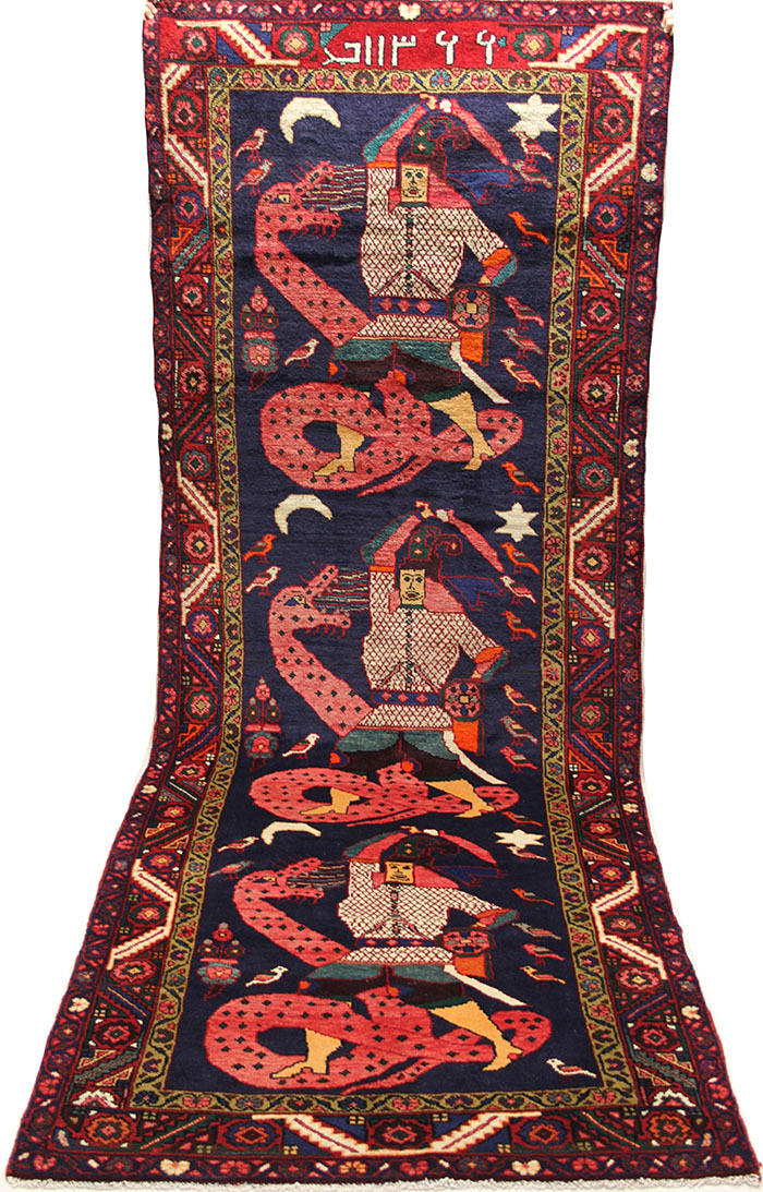 MATTA, orientalisk, handknuten, persisk daterad figural Hamadan, cirka 308 x 114 cm.