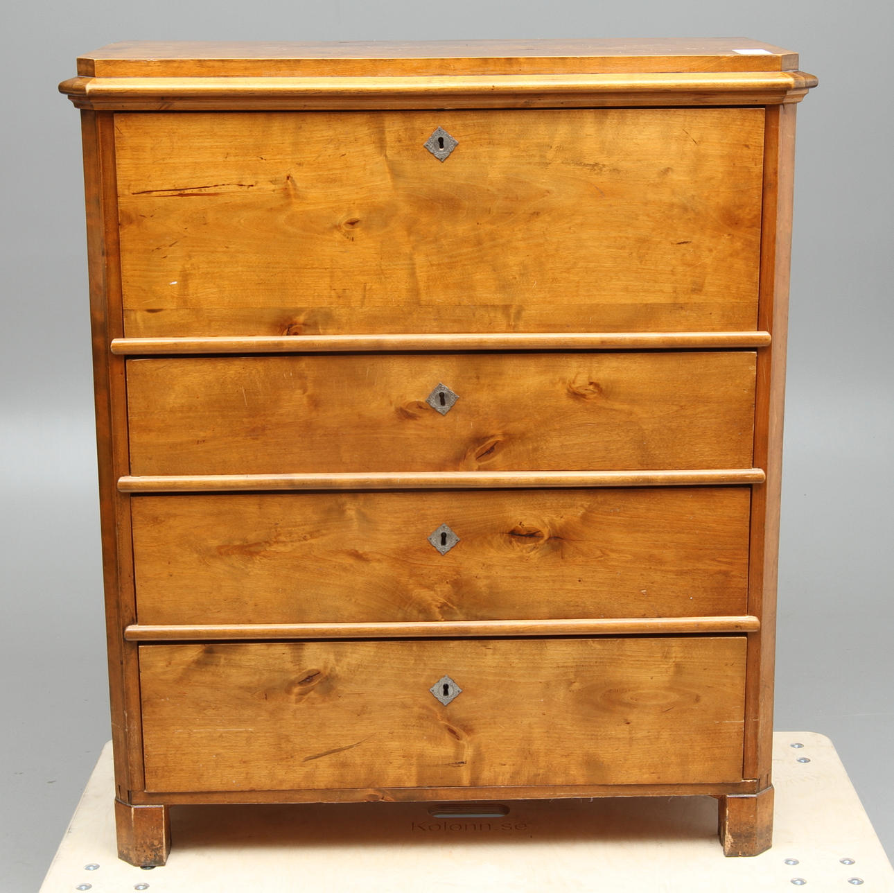 CHIFFONJÈ, björk, 1800-tal.