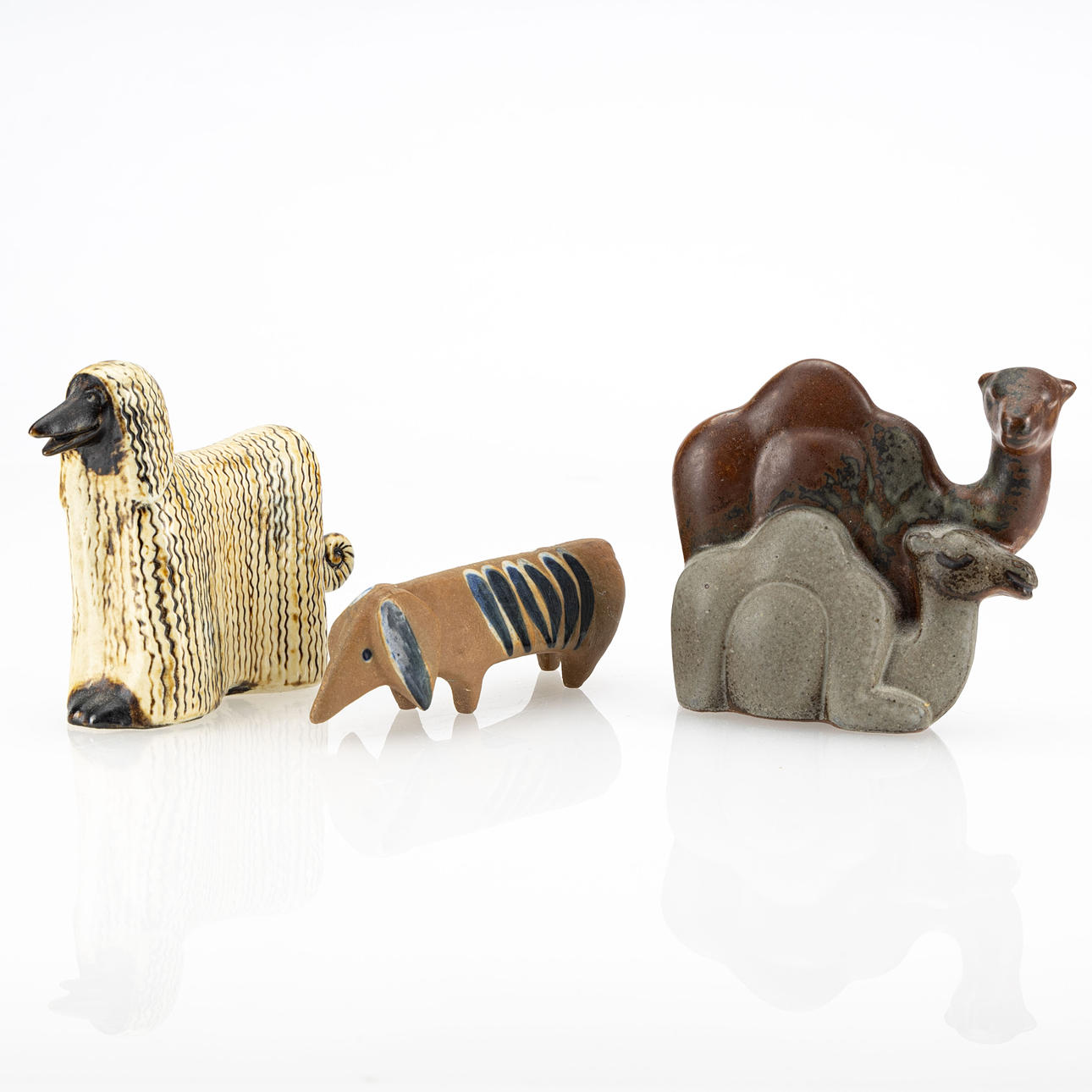 LISA LARSON. FIGURINER, 3 st, stengods, Gustavsberg.