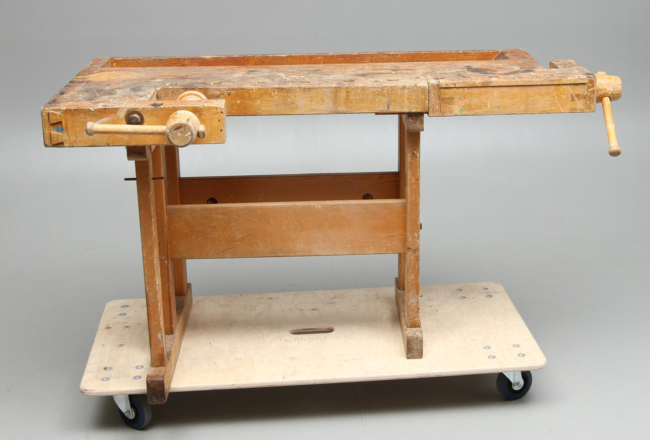 HYVELBÄNK, 1900-tal.