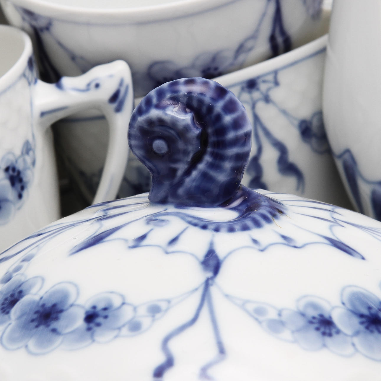 KAFFESERVIS, 40 delar, porslin, "Empire", Bing & Gröndahl.