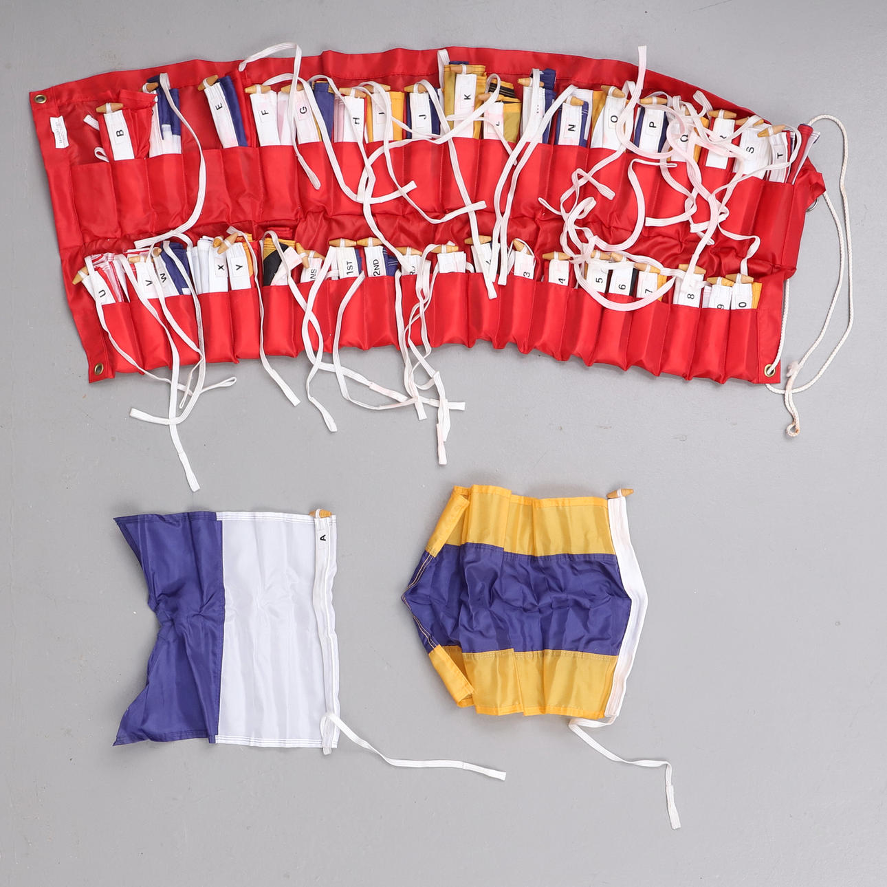 SIGNALFLAGGOR, komplett set.