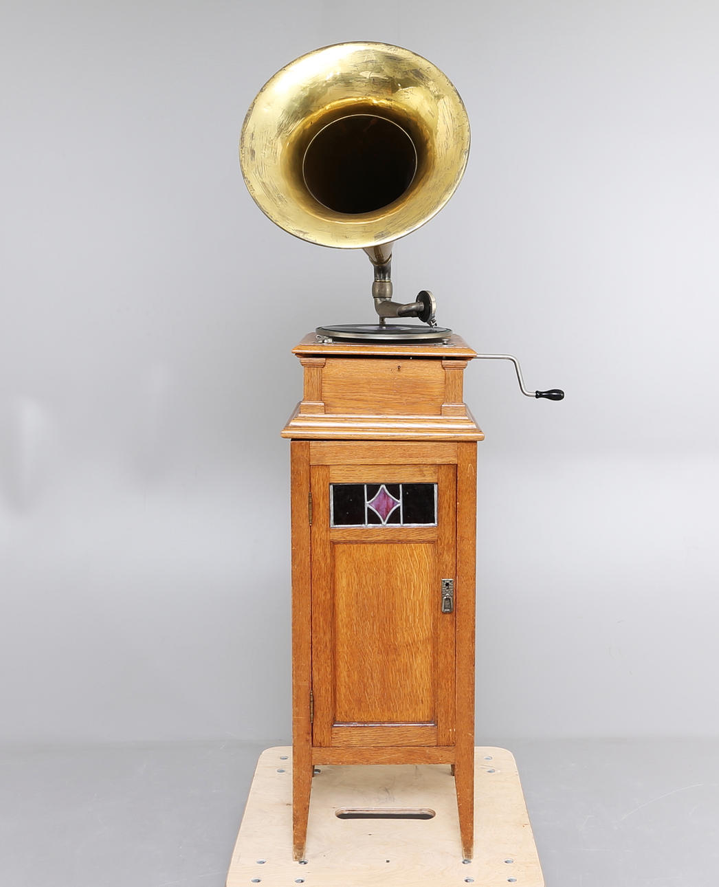 TRATTGRAMOFON, Jugend, 1910-tal.