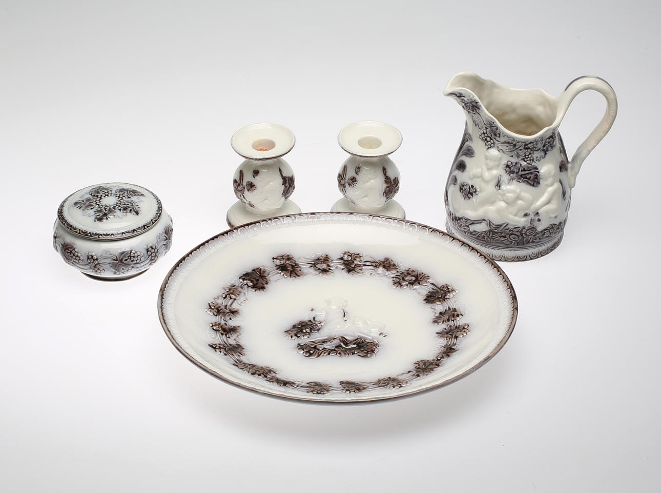 KERAMIK, 5 delar, "Mullbär", Gefle.