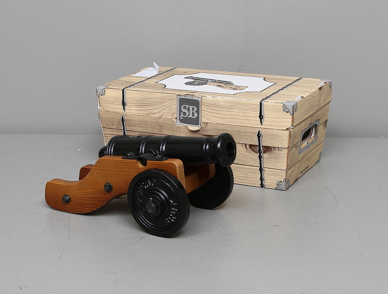 KANON, gjutjärn och trä, Stafsjö bruk.