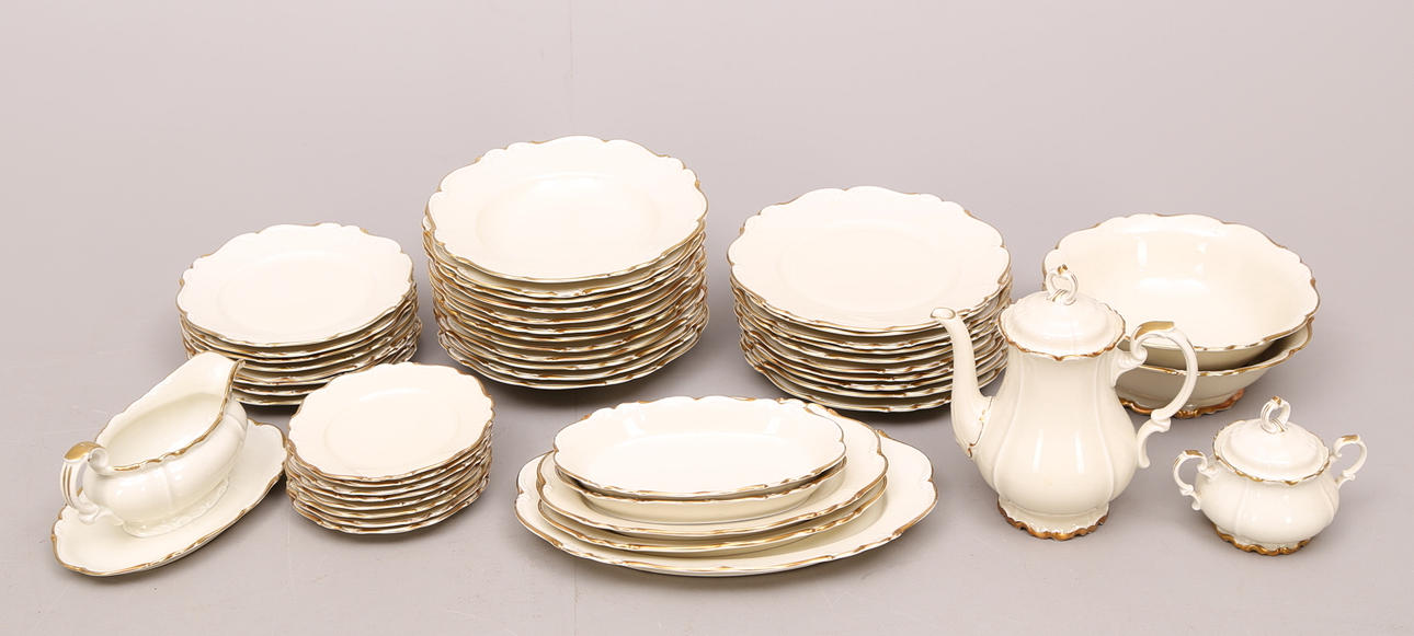 MATSERVIS, porslin, 48 delar, Hackefors, modell Marleen.