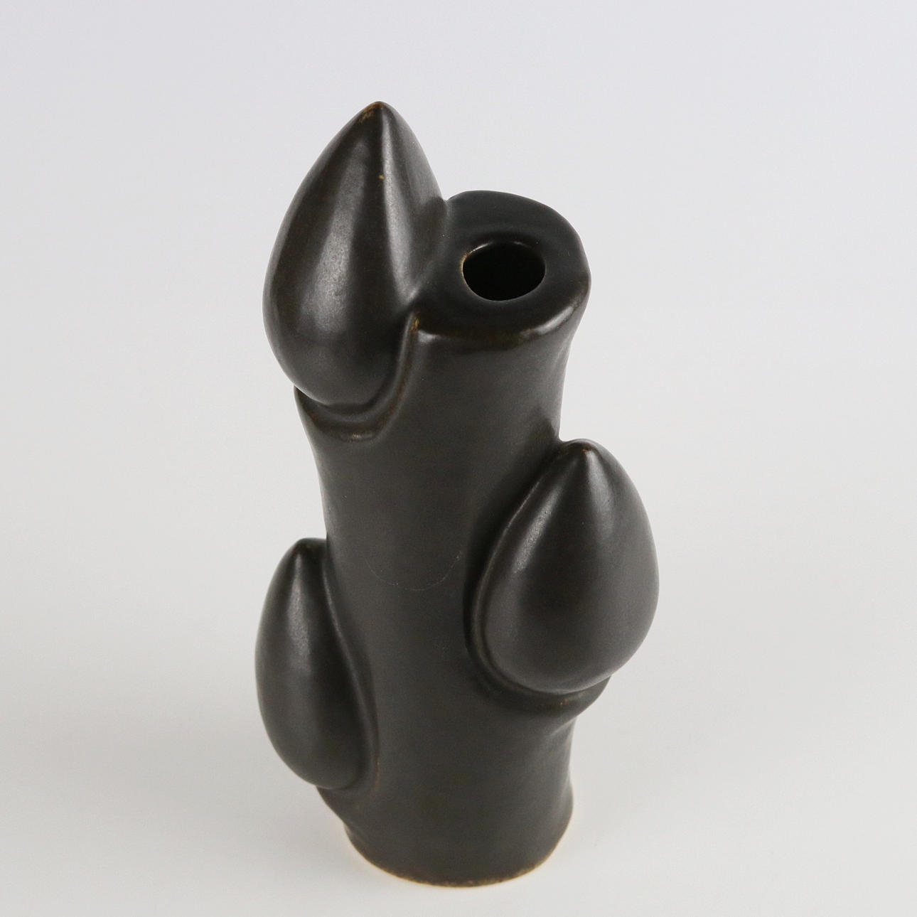 KNUD BASSE. Vase, "apple branch" glazed stoneware, Michael Andersens, Denmark.