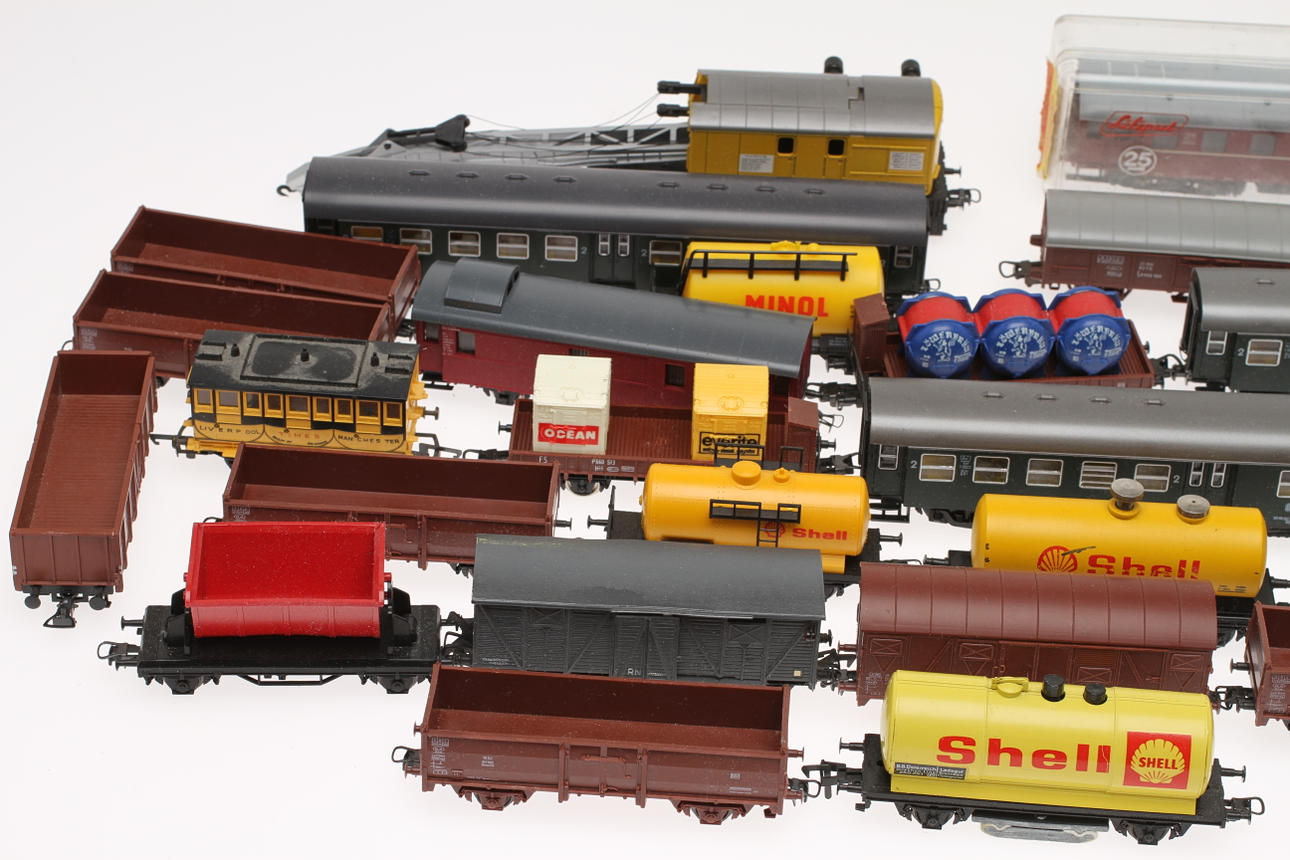 LILIPUT, ROCO, TRIANG VAGNAR SKALA HO.