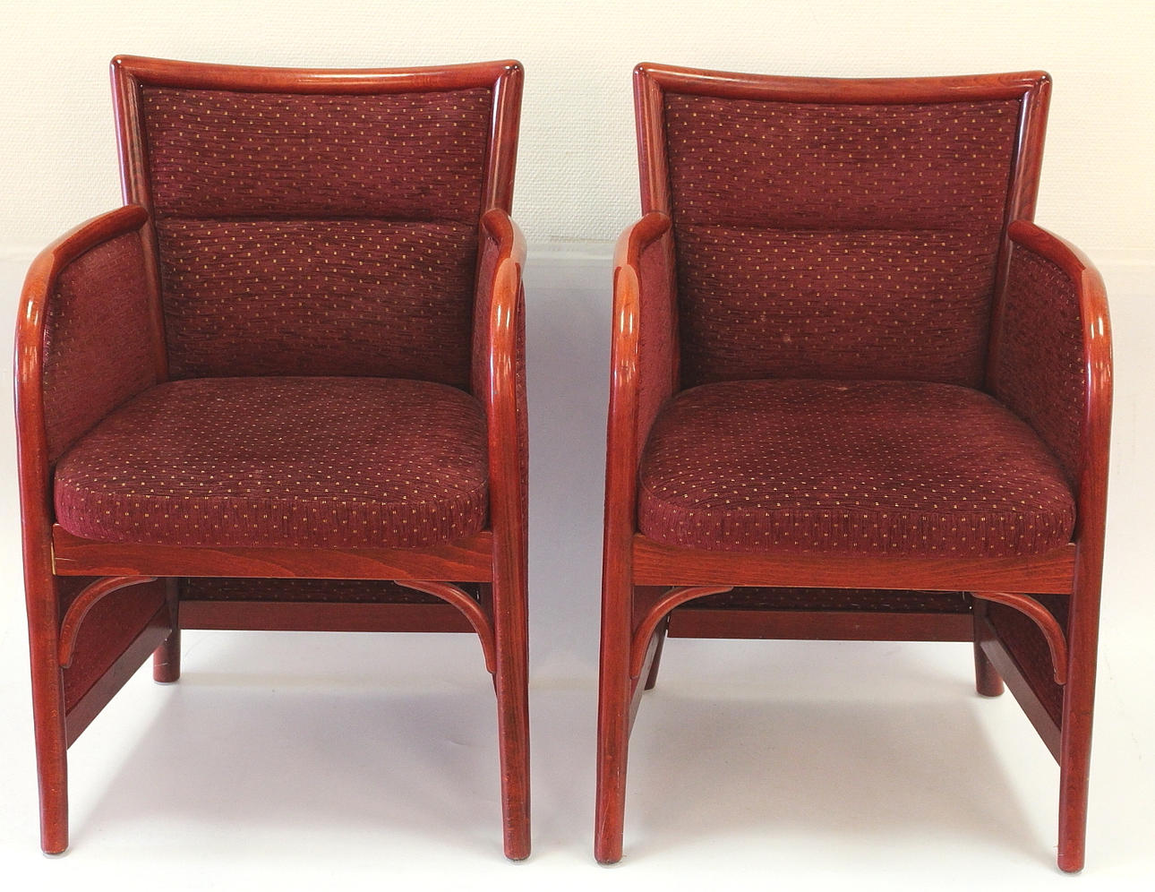 STOLAR/FÅTÖLJER, två stycken, Gemla.